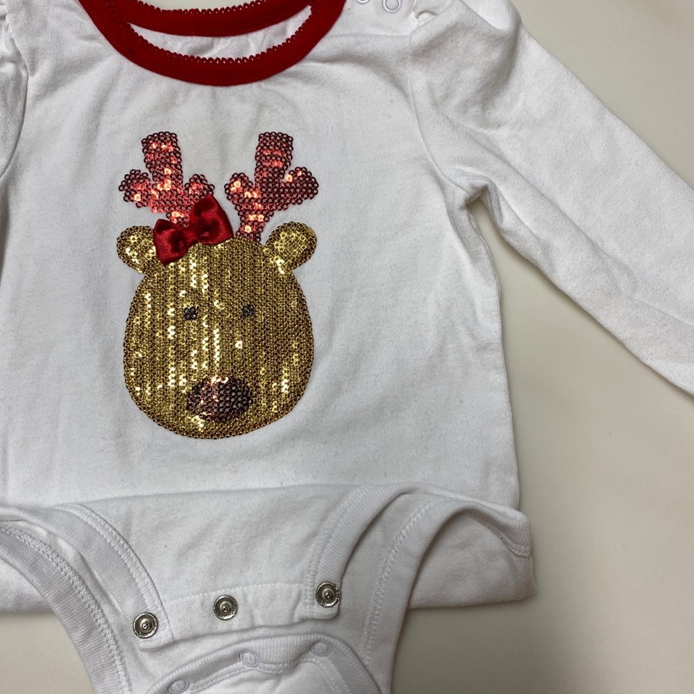 Reindeer onesie. White w gold reindeer